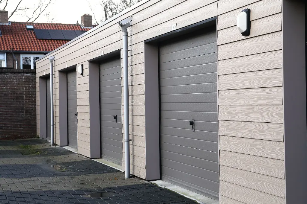 Garage_060_HR.webp